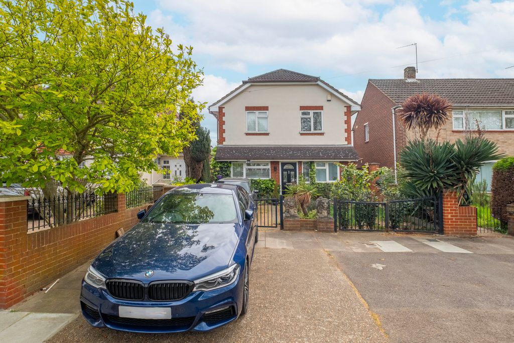 Property photo 1 of 13