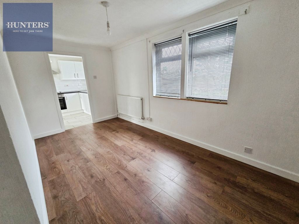 Property photo 3 of 12 Pbox-Img.Jpg