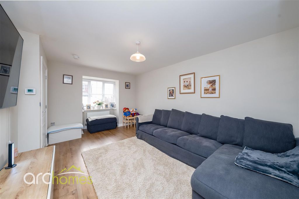 Property photo 2 of 25 Elm-7.Jpg