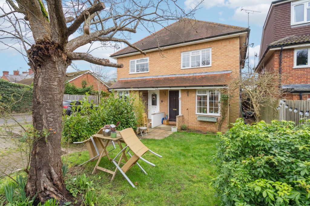 Property photo 1 of 6 Photo 4