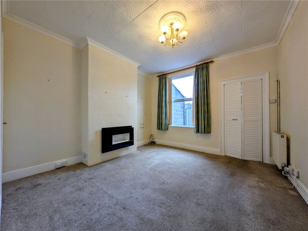 Property photo 3 of 8 Picture No. 05