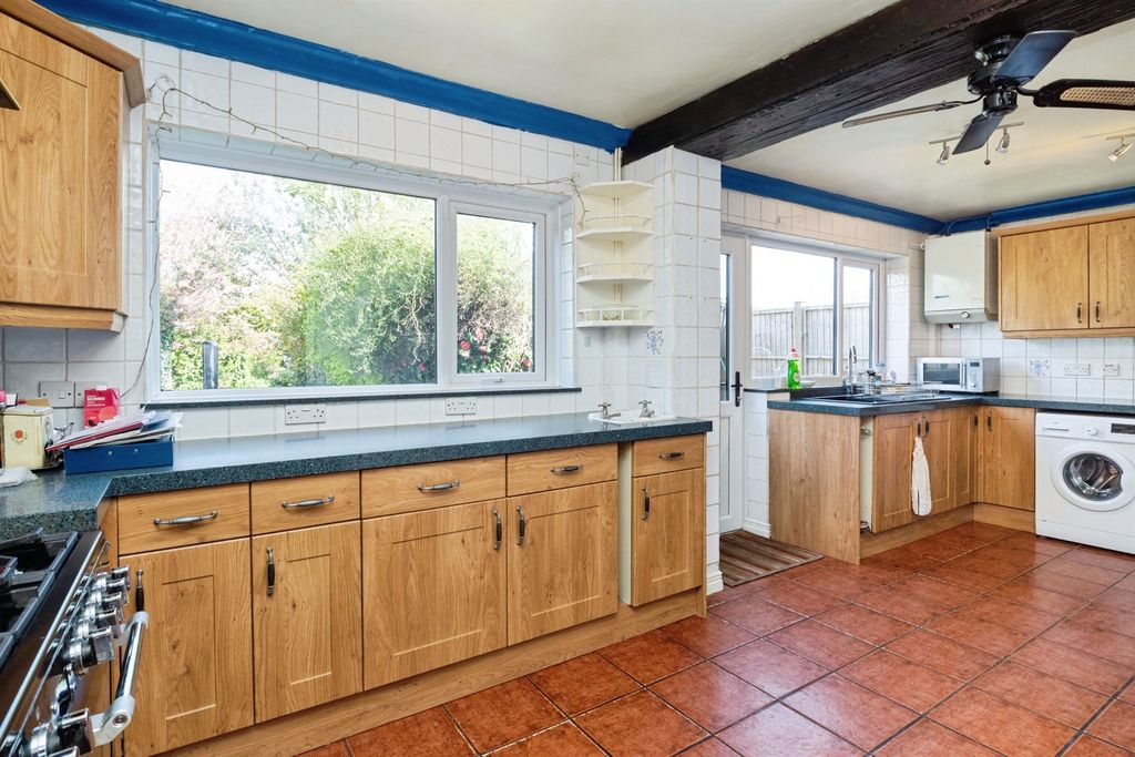 Property photo 3 of 20