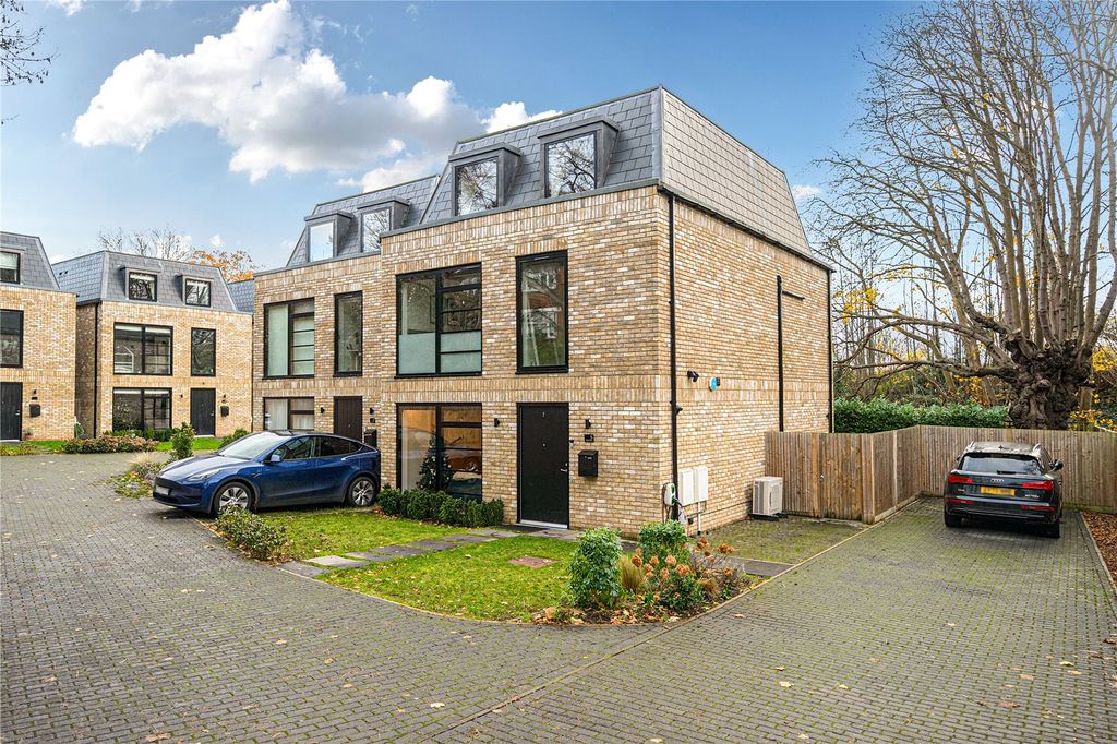 Property photo 2 of 24 Picture No. 04