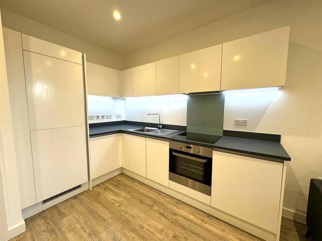 Property photo 2 of 10 Kitchen.Jpg