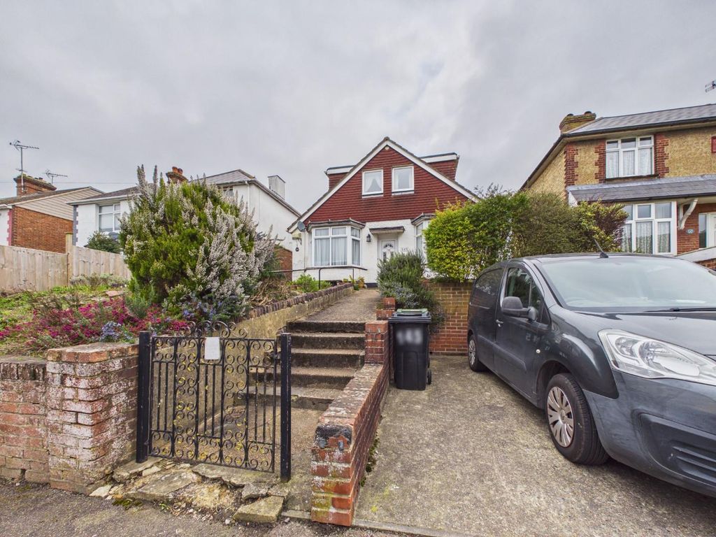 Property photo 1 of 20 Cam05010G0-Pr0043-Still022.Jpg