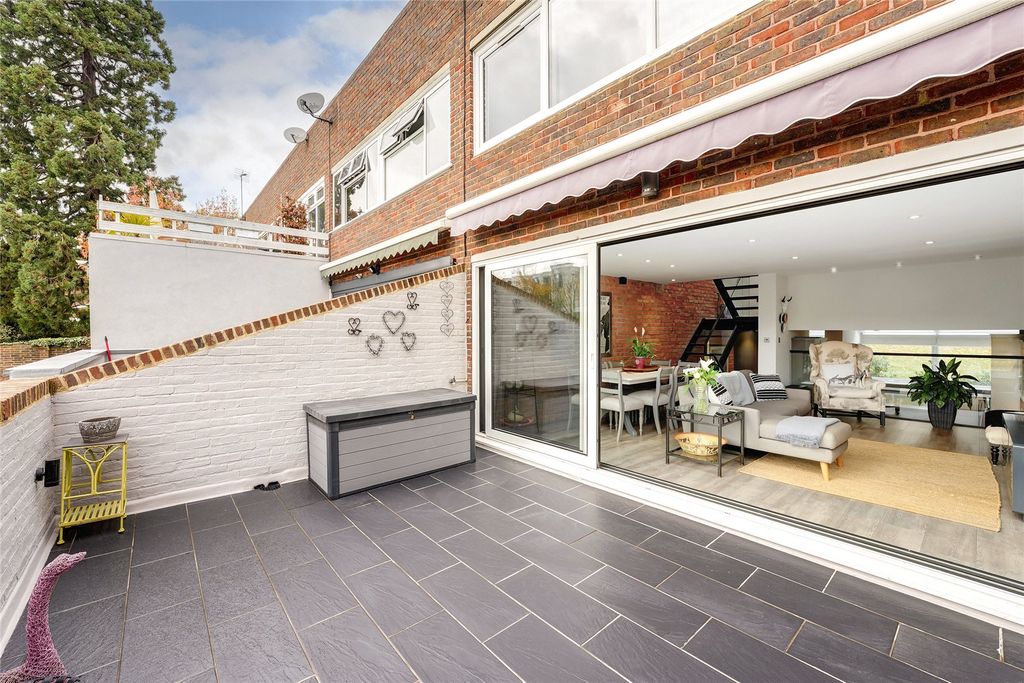 Property photo 3 of 13 Picture No. 10