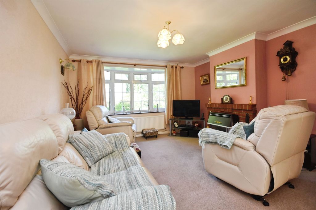 Property photo 2 of 22