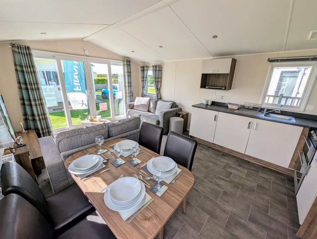 Property photo 3 of 7 Cmbzp680Dfdfa0B9E3.Jpg