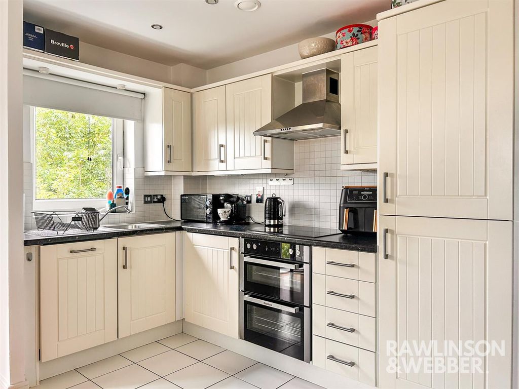 Property photo 3 of 11 Img_0495.Jpg