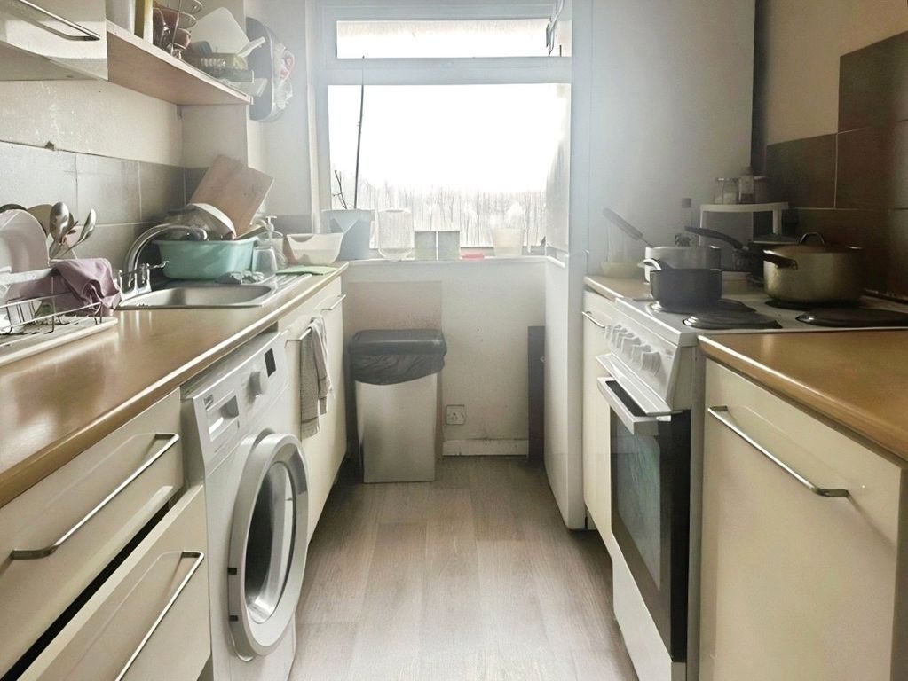 Property photo 3 of 6 Picture No. 05