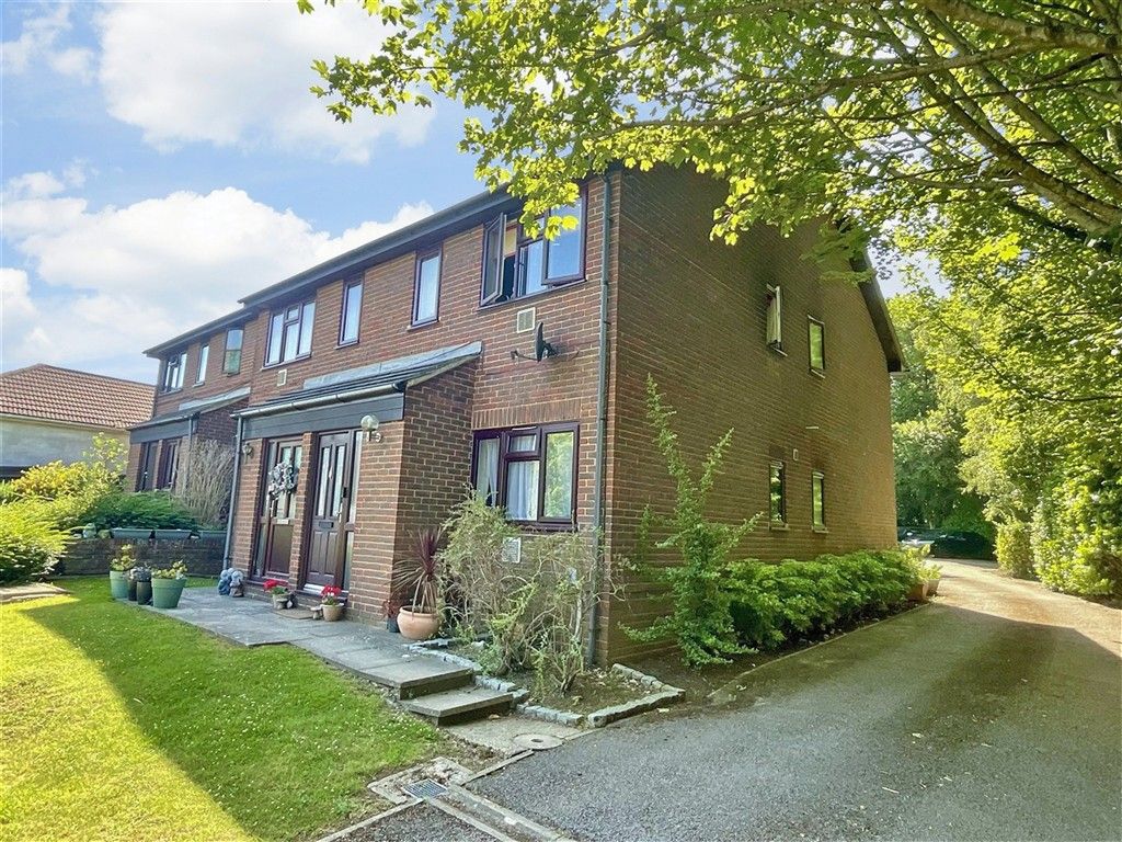 Property photo 1 of 1 External