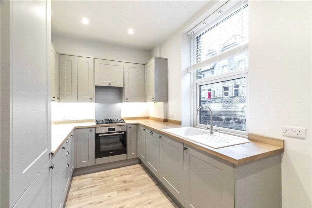 Property photo 3 of 15 Kitchen