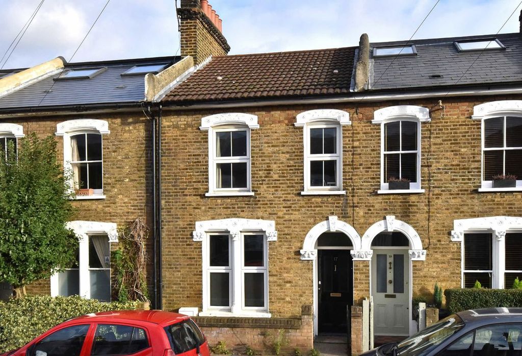 Property photo 1 of 7