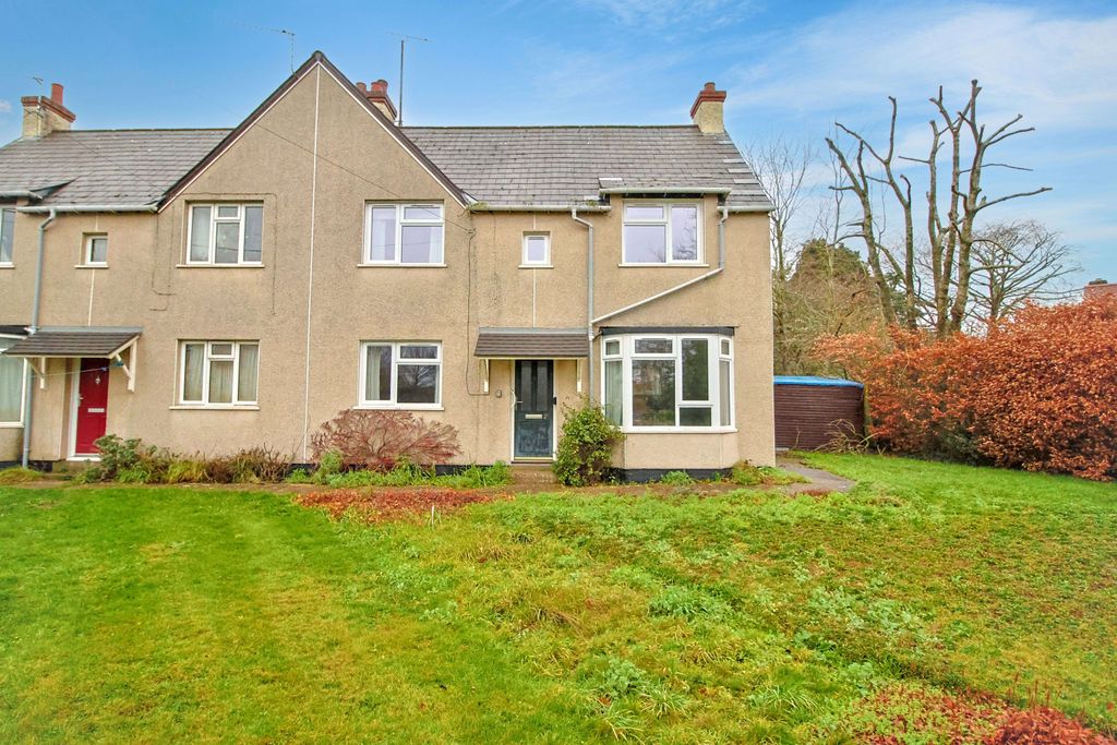 Property photo 1 of 17 2 The Crescent, Pewsey, Wiltshire, Sn9 5Dp