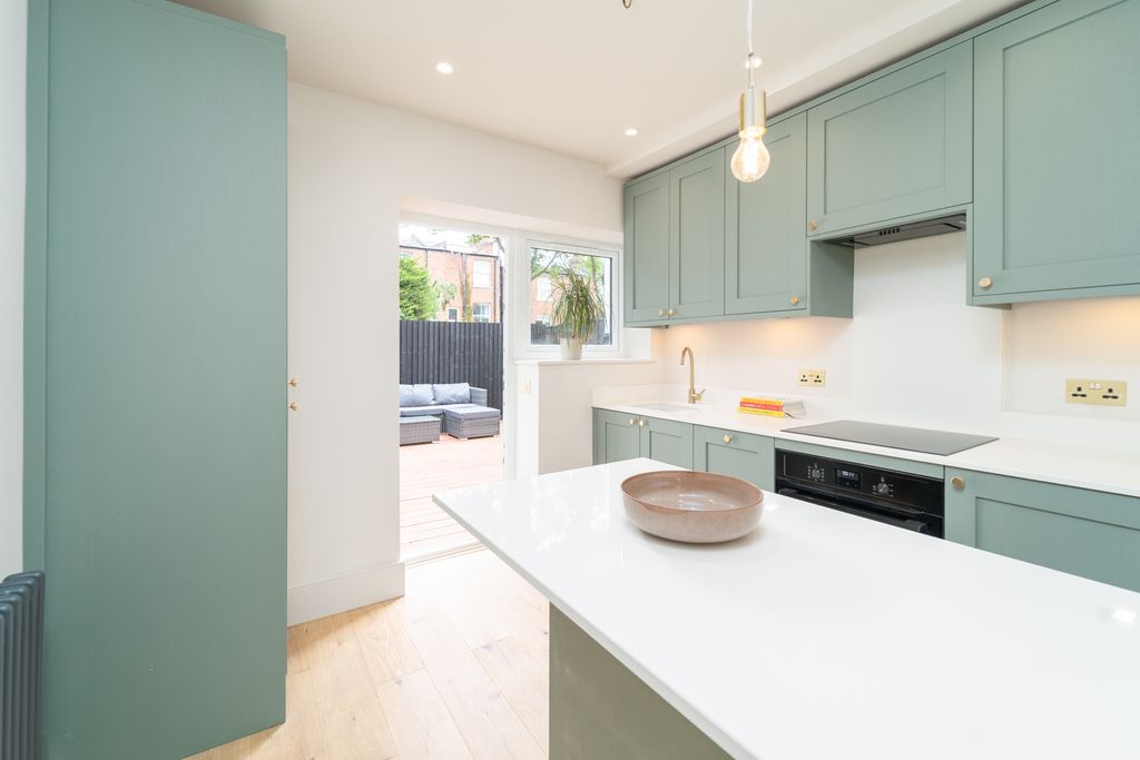Property photo 2 of 11 Ndb07034-Edit
