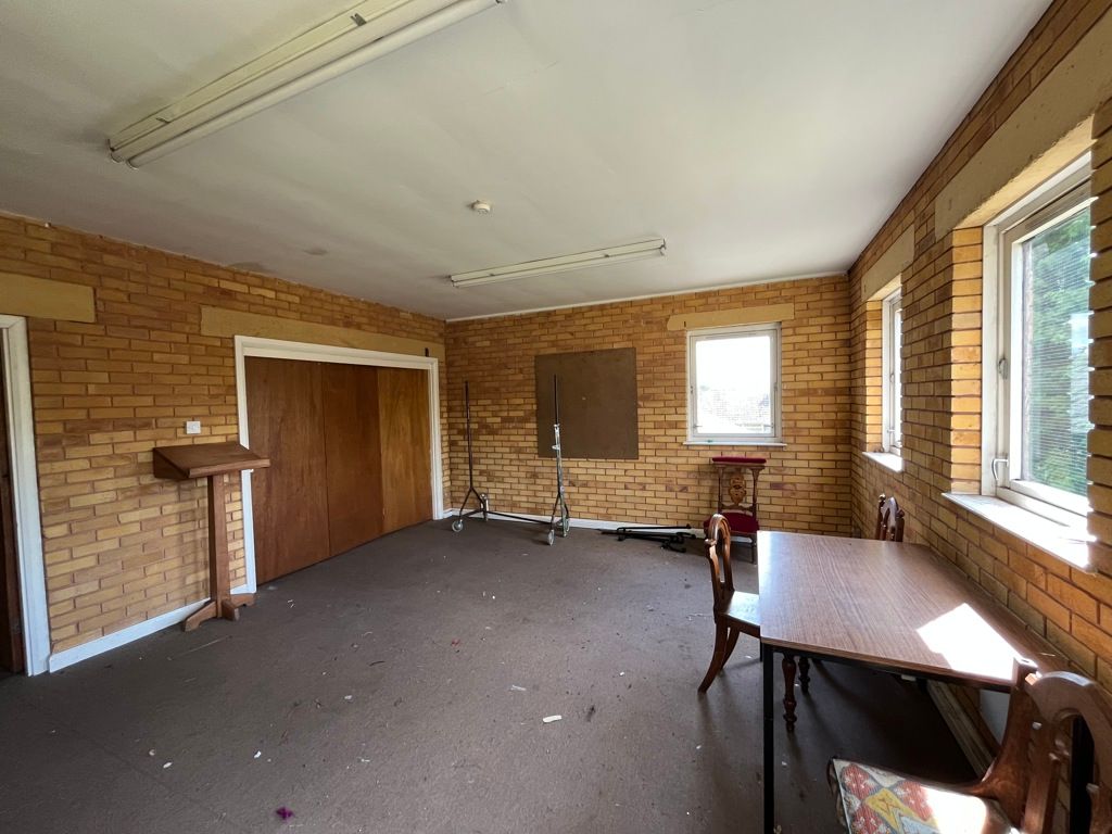 Property photo 3 of 6 Photo 2