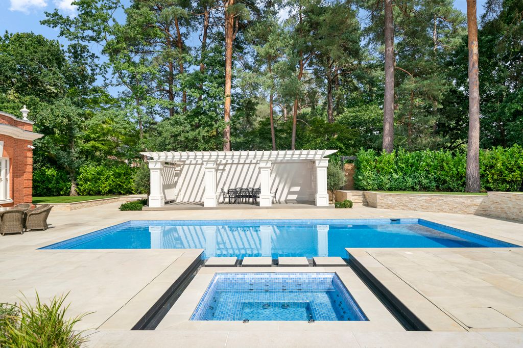 Additional image 8 of 1 bed country house for saleSherbourne Drive, Virginia Water, Ascot SL5