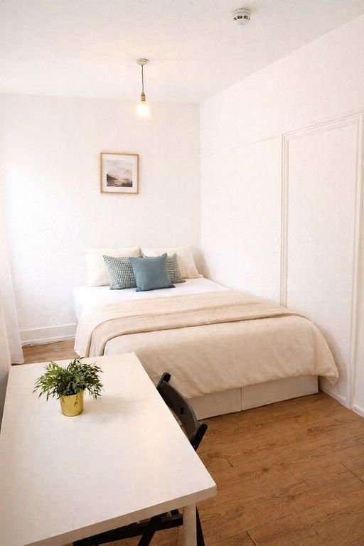 Property photo 1 of 3