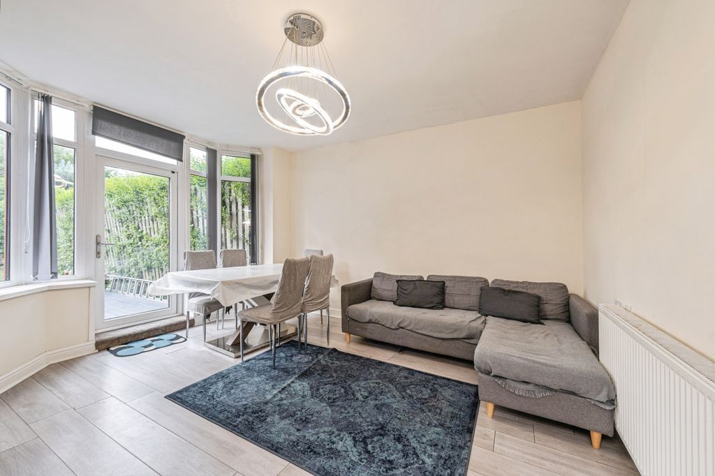 Additional image 7 of 3 bed semi-detached house for saleBerwick Avenue, Heckmondwike WF16