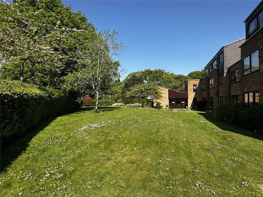 Property photo 2 of 8 Picture No. 10