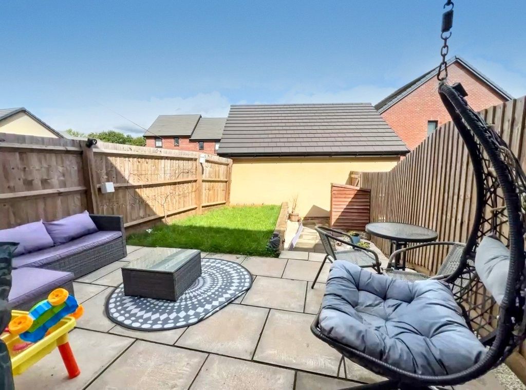 Property photo 2 of 23 Gallery