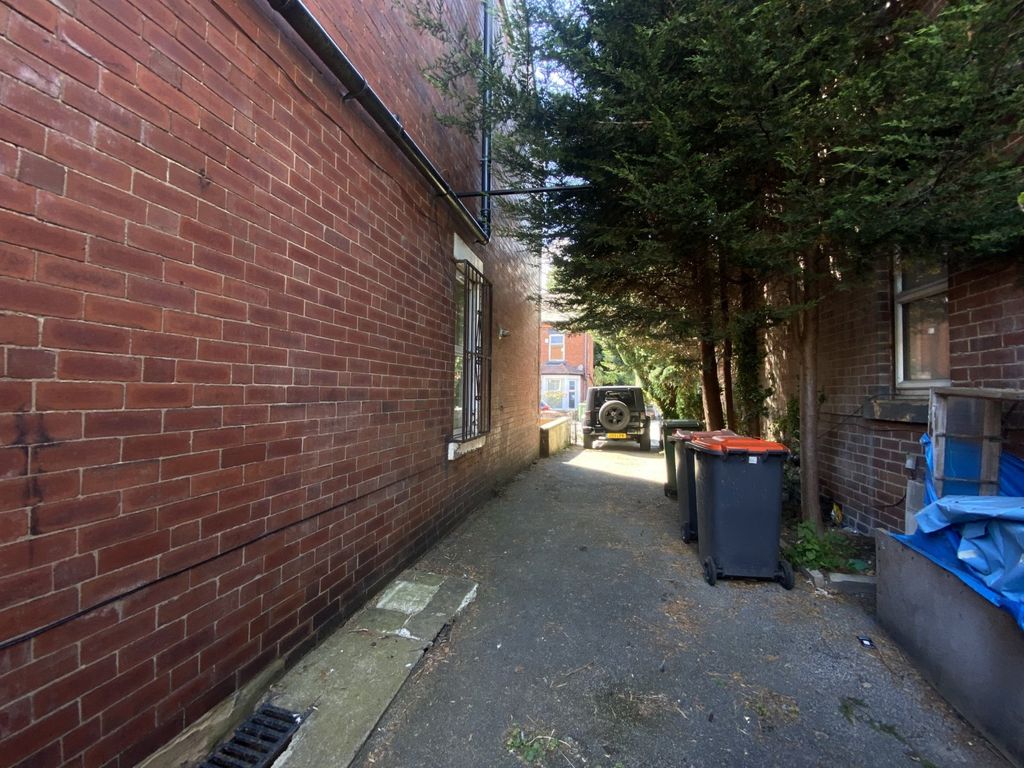Property photo 2 of 17 Picture No. 08