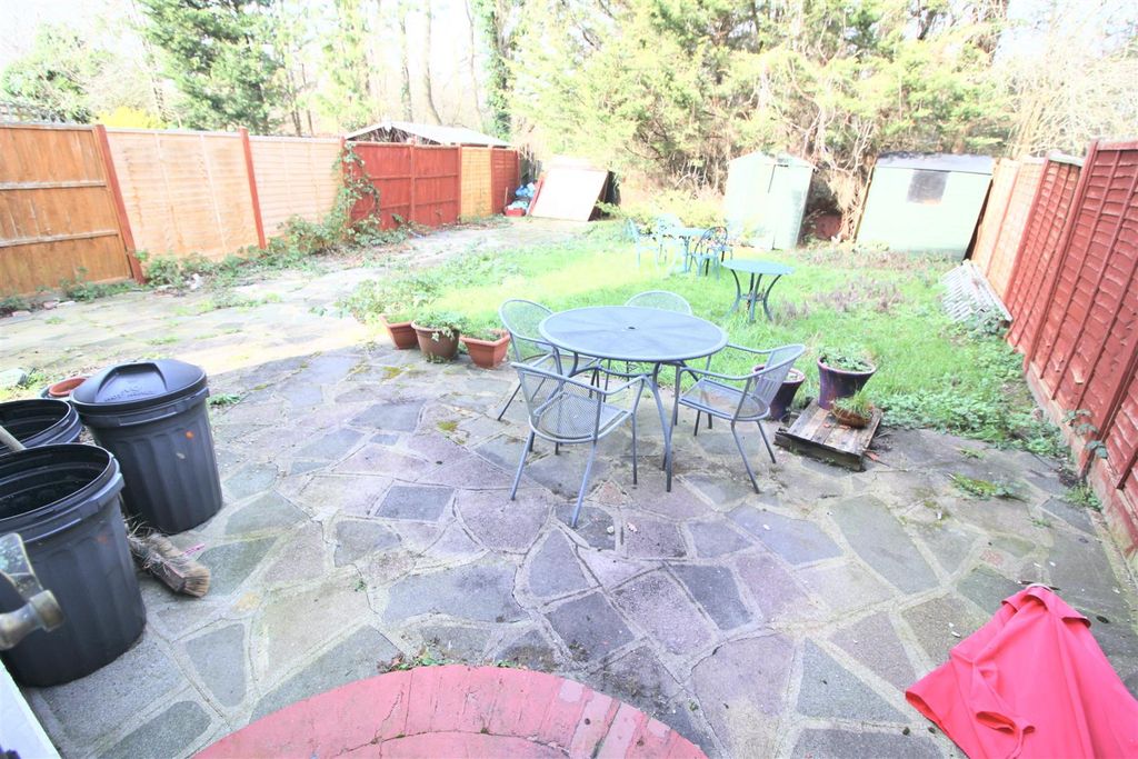 Property photo 2 of 9 Rear