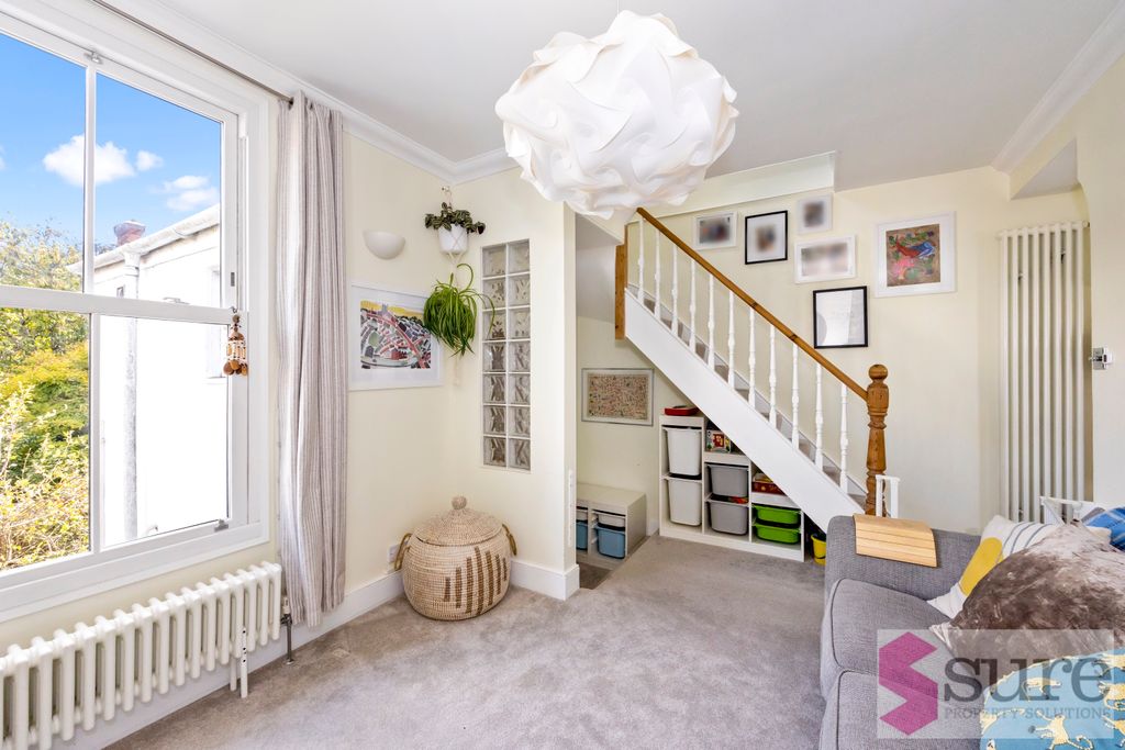 Property photo 3 of 19