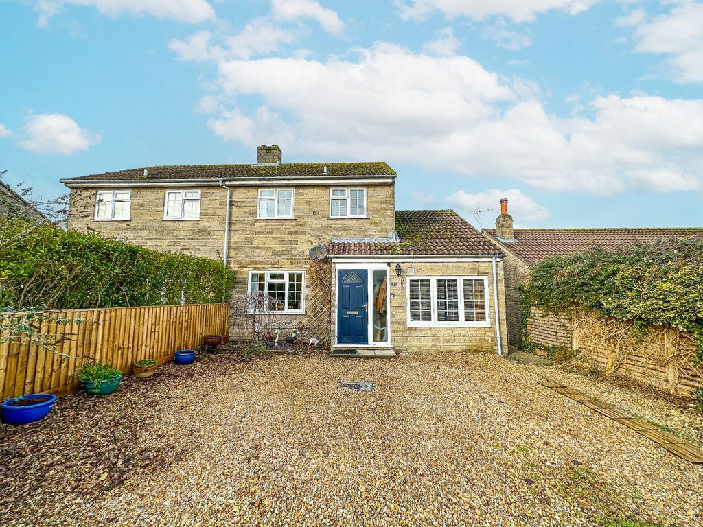 Property photo 1 of 17 4772420