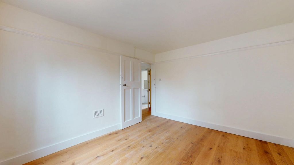 Property photo 3 of 13 A Spacious, Well-Maintained Master Bedroom Featuri...