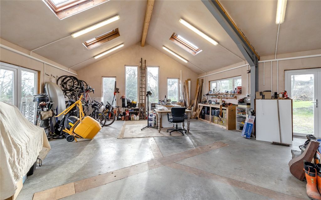 Property photo 2 of 20 Workshop