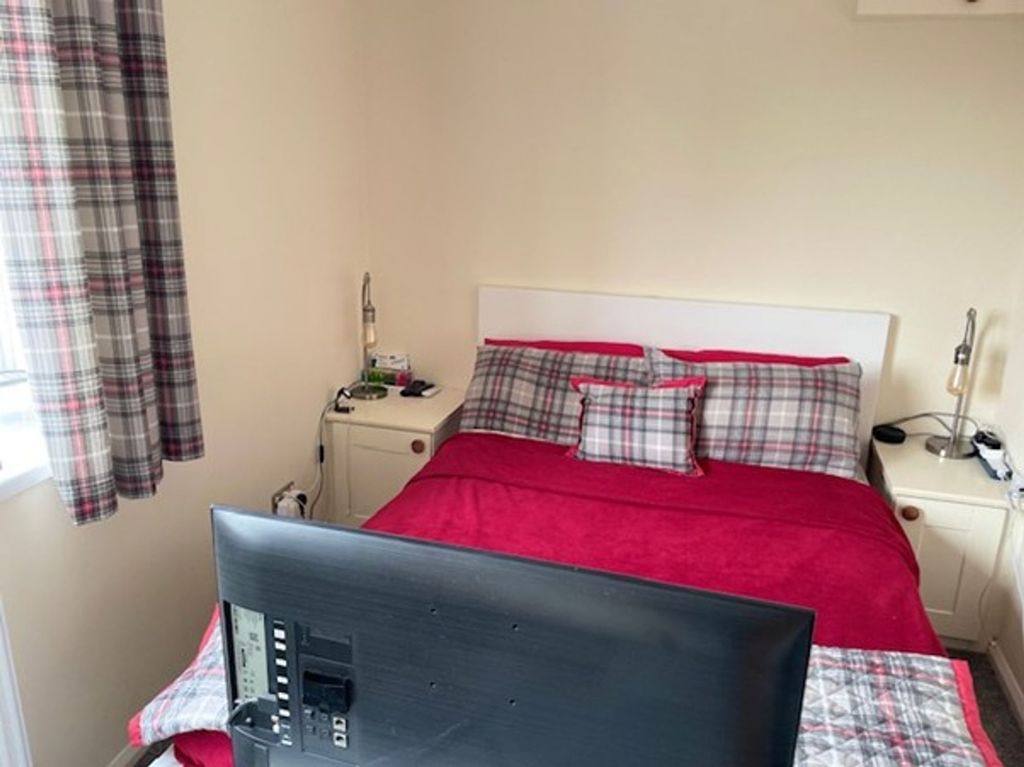 Property photo 3 of 5