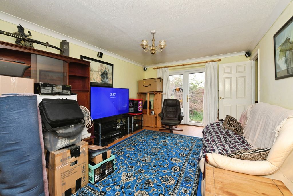 Property photo 3 of 13 Pbox-Img.Jpg