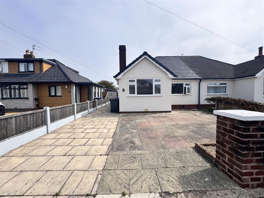 Property photo 1 of 15 External