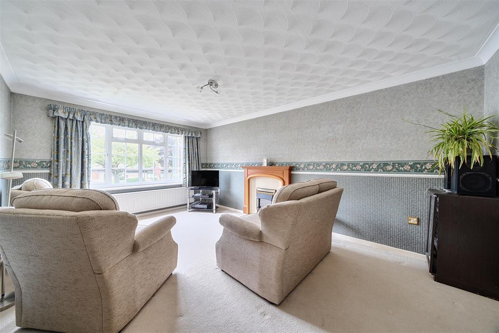 Property photo 3 of 17 1364889-16-68E8Caa294E19.Jpg