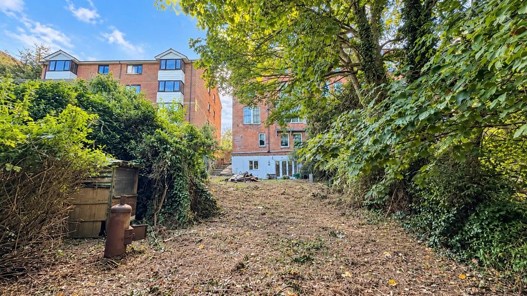 Property photo 1 of 22