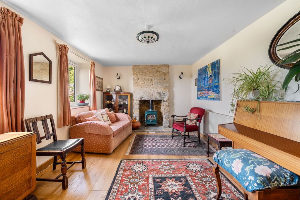Property photo 3 of 17