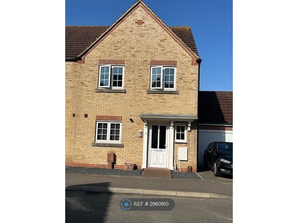 Property photo 1 of 16 Front Of House, With Garage To The Right