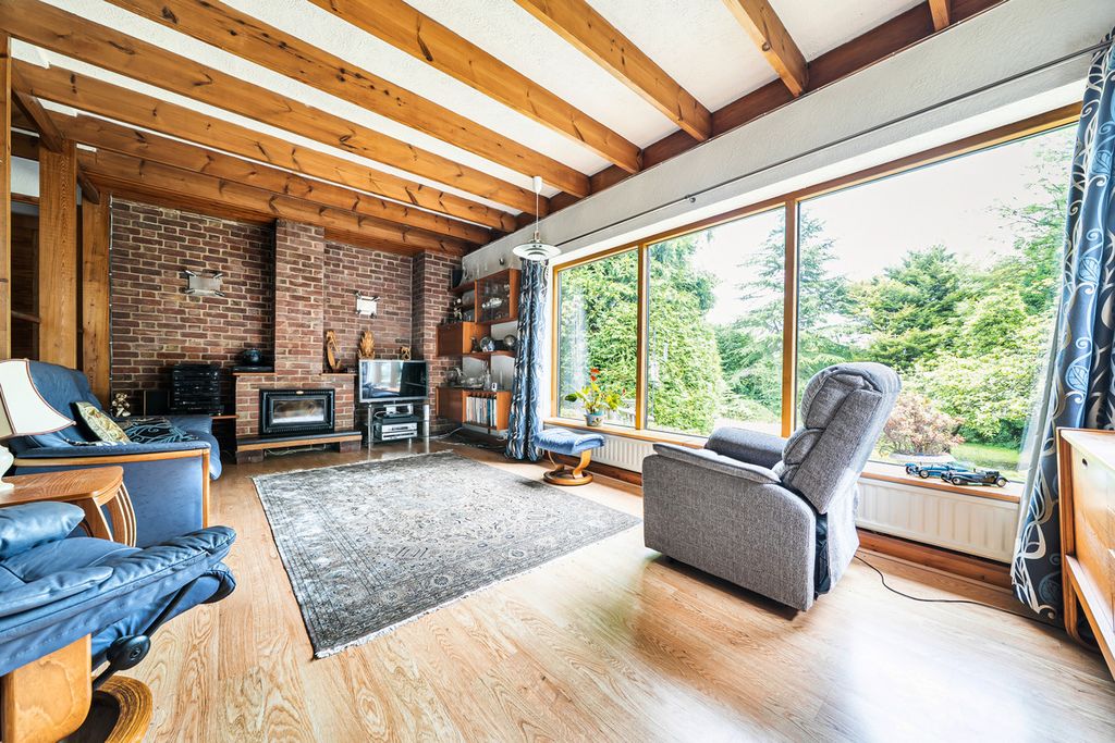 Property photo 3 of 15