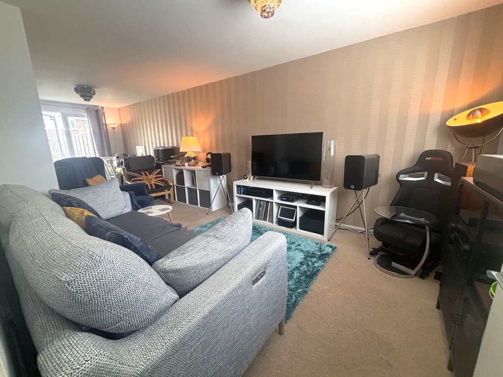 Property photo 2 of 18 Img_7924