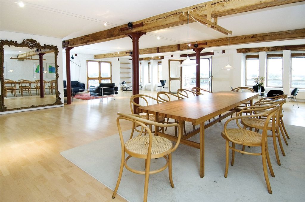 Property photo 1 of 8 Picture No. 05