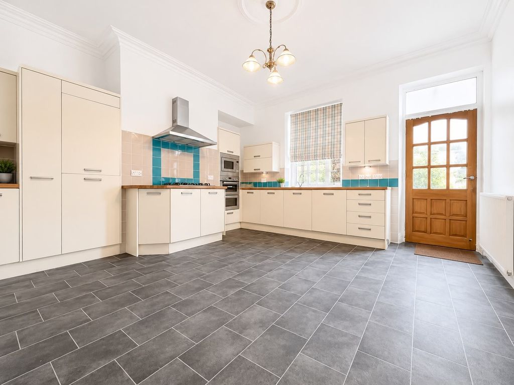 Property photo 2 of 13 Kitchen