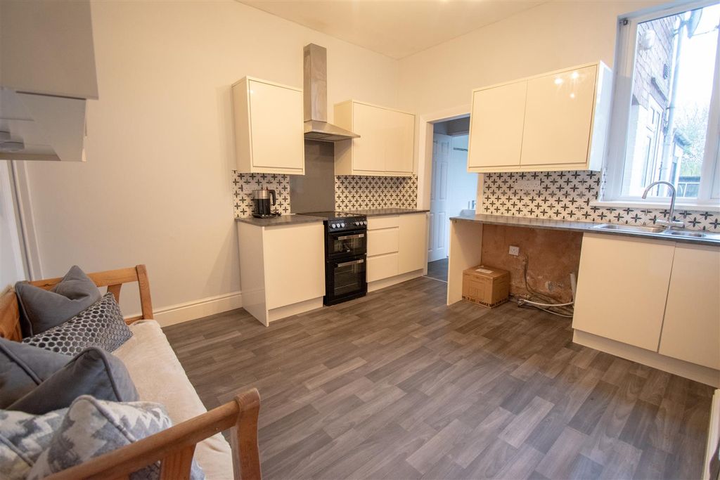 Property photo 3 of 10 Photo 10-03-2026, 14 03 23.Jpg