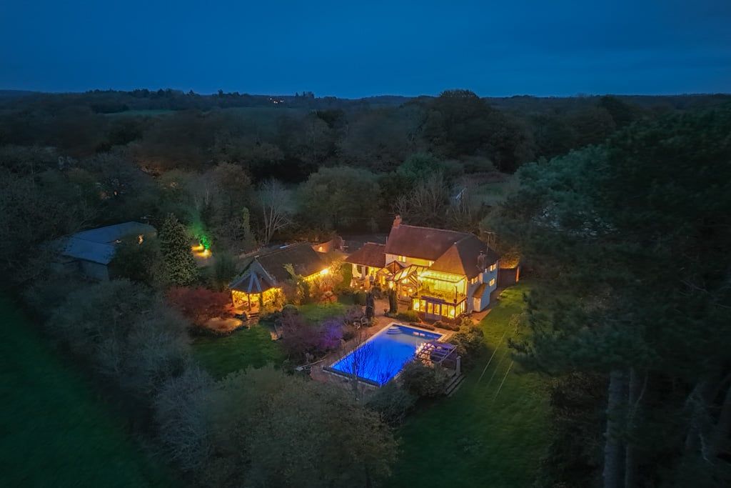 Property photo 1 of 33