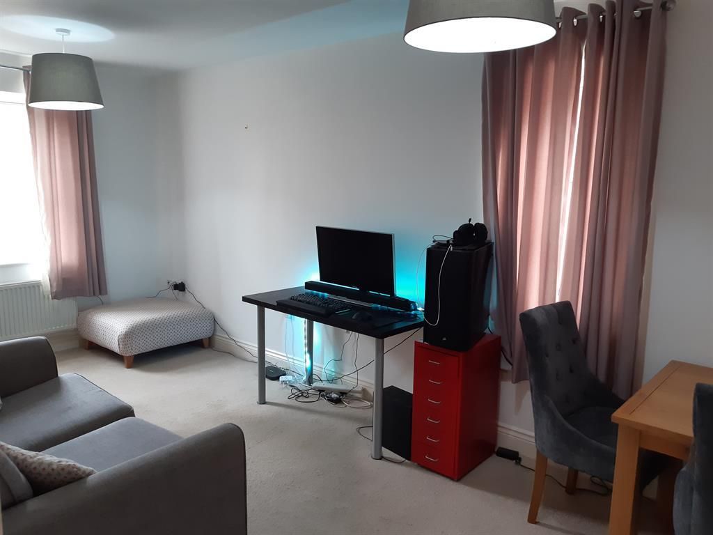 Property photo 3 of 6