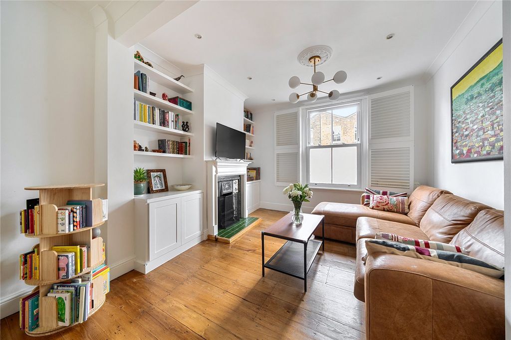 Property photo 3 of 19 Reception Room