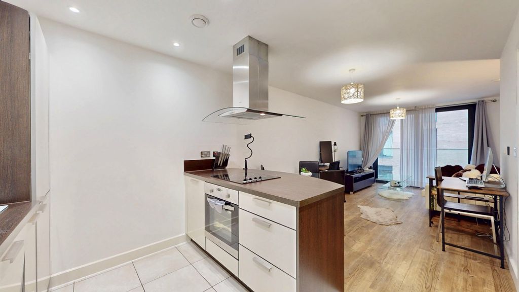 Property photo 3 of 20 Picture No. 23