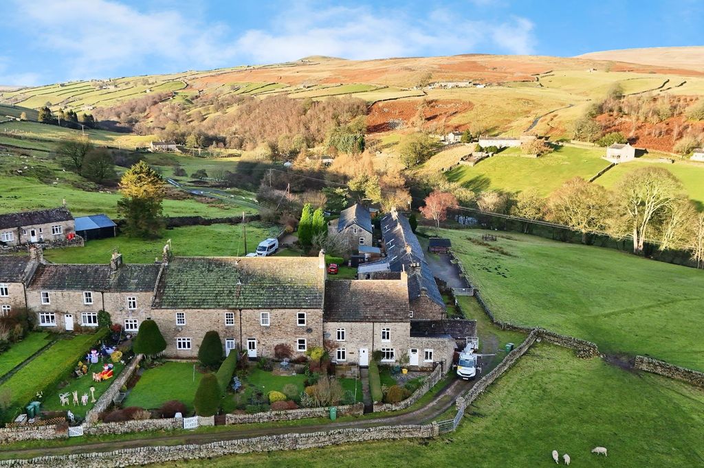 Property photo 3 of 26