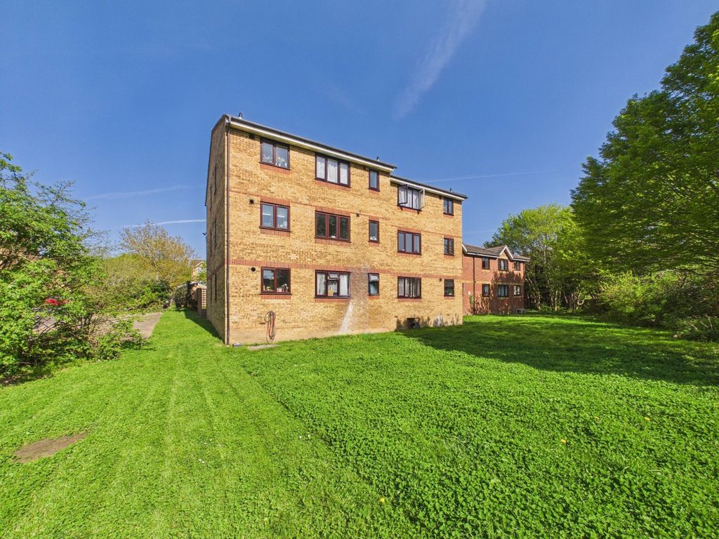 Property photo 1 of 11 Picture No. 12