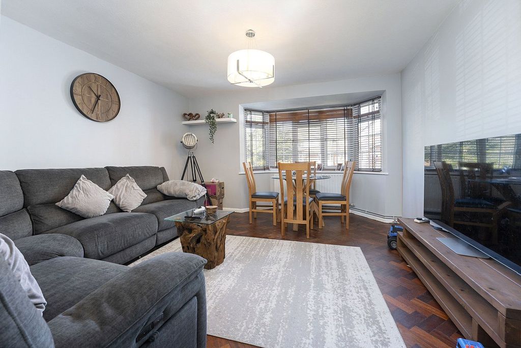 Property photo 2 of 15 Picture No. 09